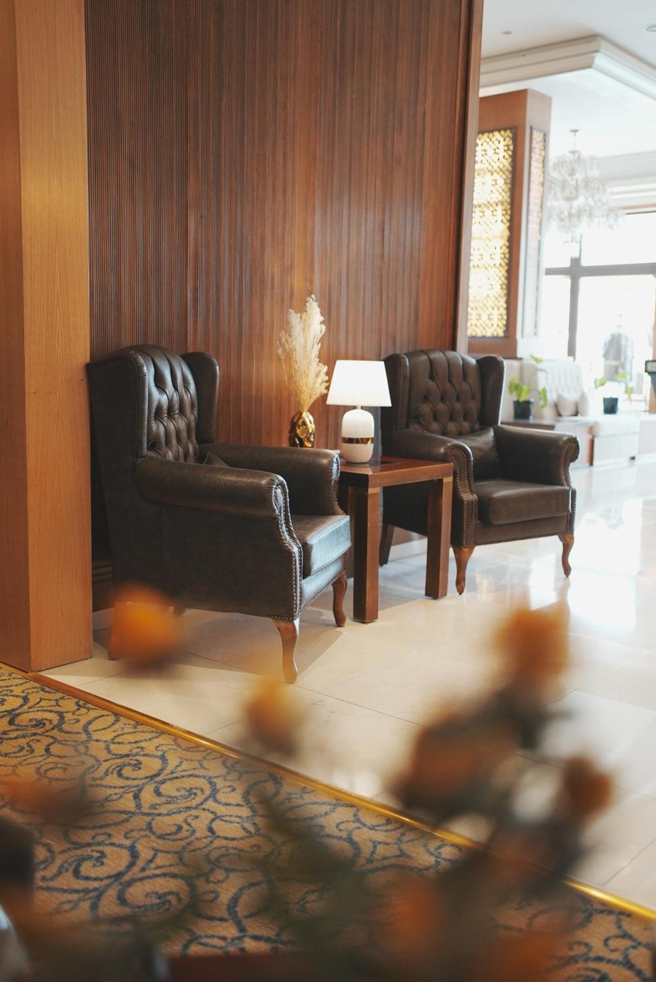 사우전드 나이츠 호텔 암만 외부 사진 Interior of the hotel